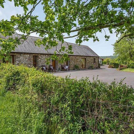 Willa Ysgubor Hir Llanedy Zewnętrze zdjęcie